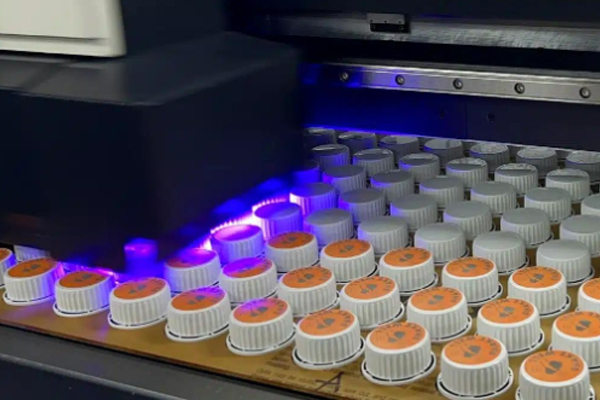 How Effective Is UV Single Pass Printing on Plastic Products?